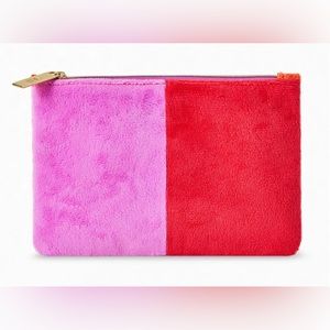 FREE W/ ANY PURCHASE!!!🧡💕